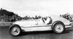 Rudolf Caracciola - Mercedes W25 B, 8 cilindros com compressor 4.0 l